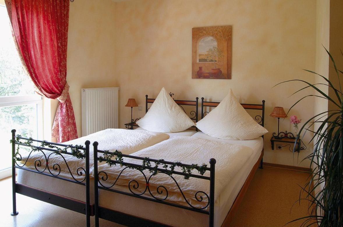 Mediterran Hotel Juwel Karlstein am Main Extérieur photo