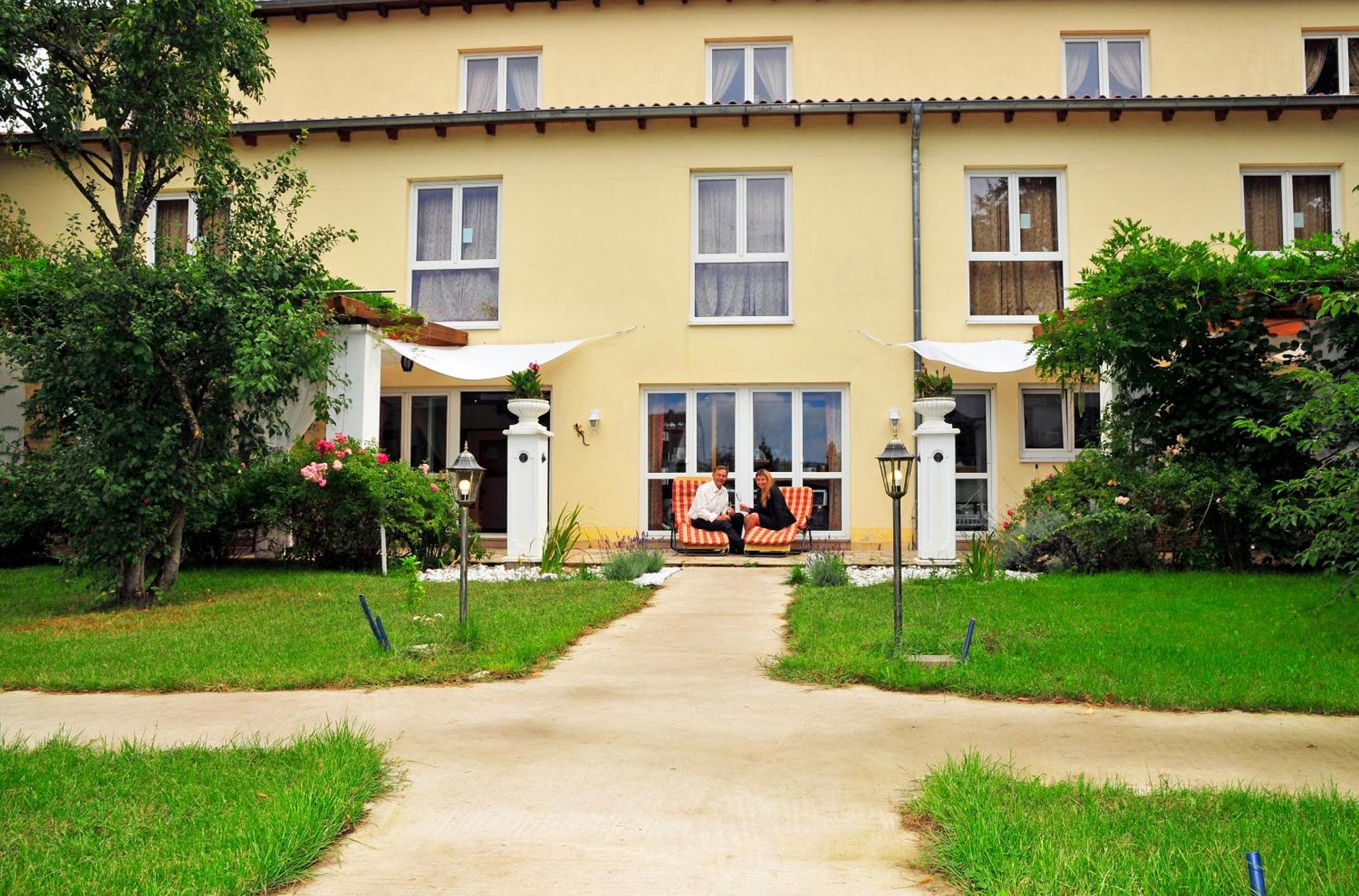 Mediterran Hotel Juwel Karlstein am Main Extérieur photo